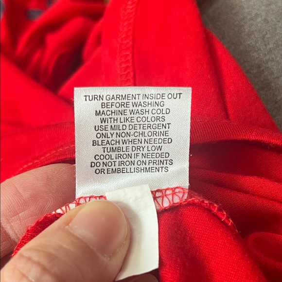 Like new G-lll 4her Red St. Louis Cardinals T-Shirt - Picture 13 of 13